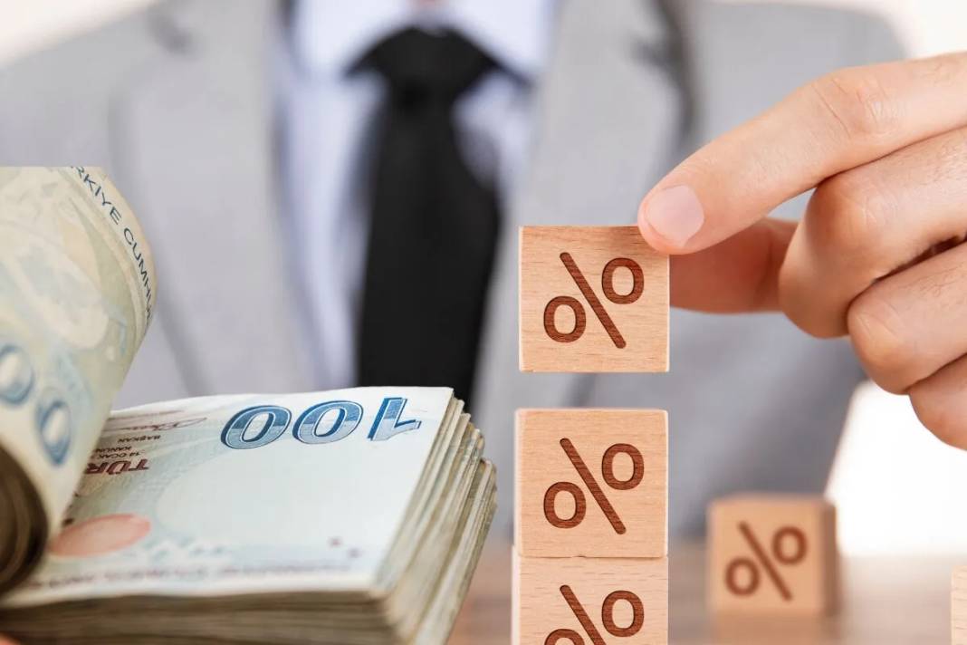 32 günlük en yüksek faiz veren banka: İşte 300 bin TL'nin 1 aylık faiz getirisi 12