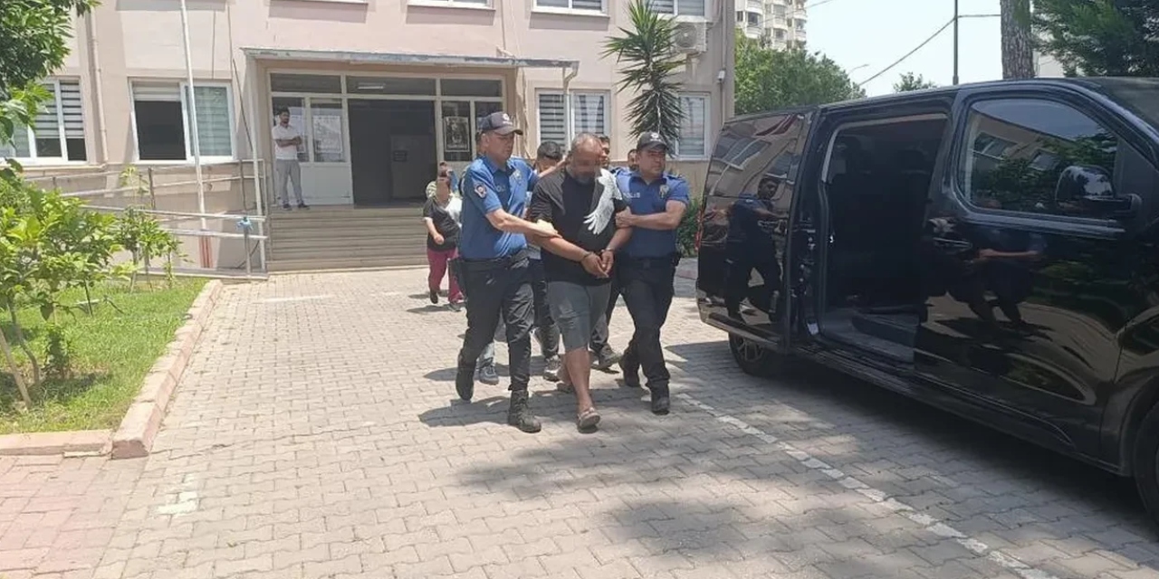 Adana'da sosyal medya dolandırıcılığı şebekesi çökertildi