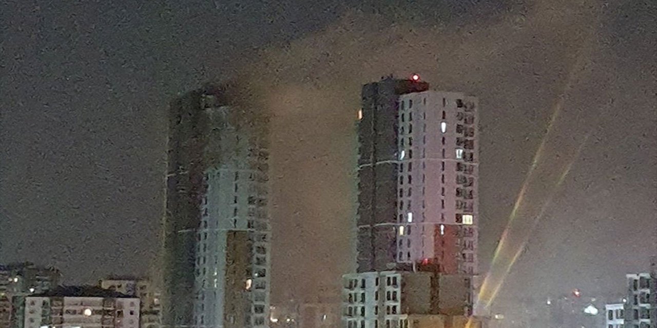 Ankara'da 26 katlı apartmanda yangın: 3 kişi hayatını kaybetti