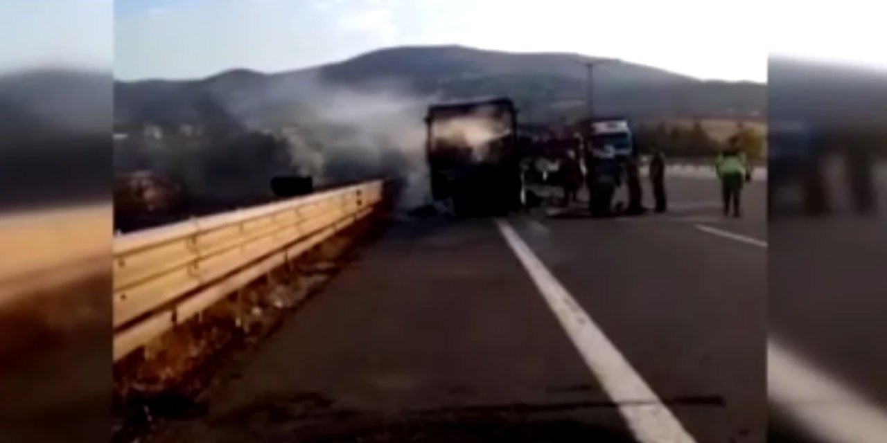 Bolu'dan Ankara'ya gelen bir otobüs alev aldı