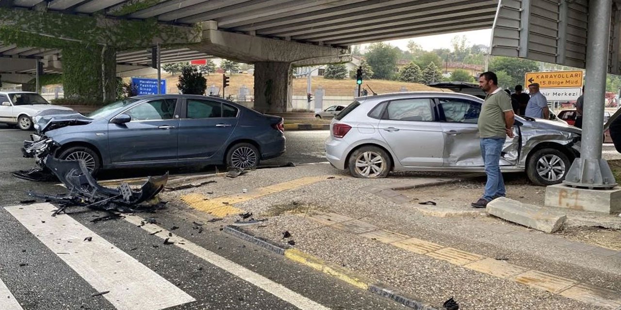 Kastamonu'da zincirleme trafik kazası: Çok sayıda yaralı var