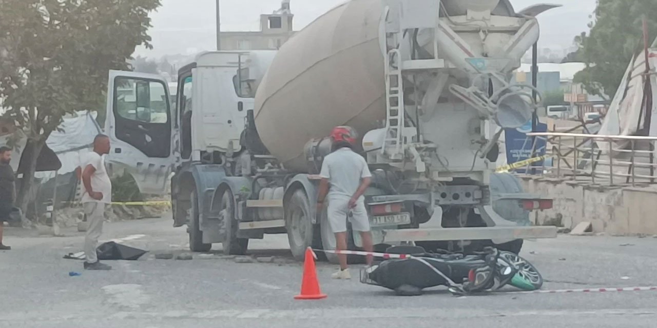Hatay'da beton mikseri motora çarptı: 2 kişi hayatını kaybetti
