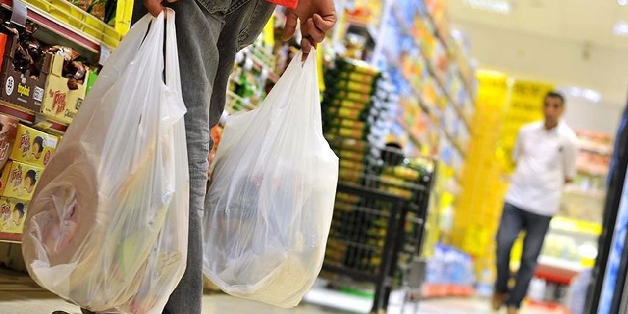 Plastik poşet yerine daha pahalıya bez, kağıt poşet satan marketlere ceza geliyor