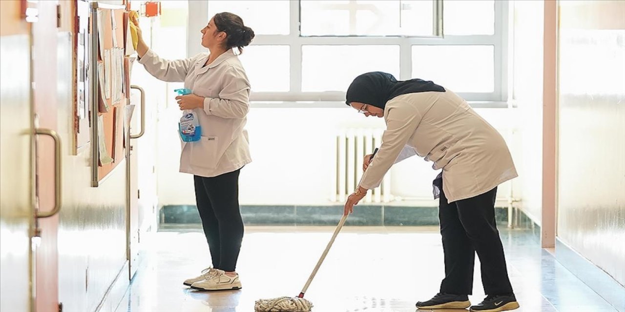 Okullara 70 bin temizlik ve güvenlik görevlisi alımı başvurusu başladı