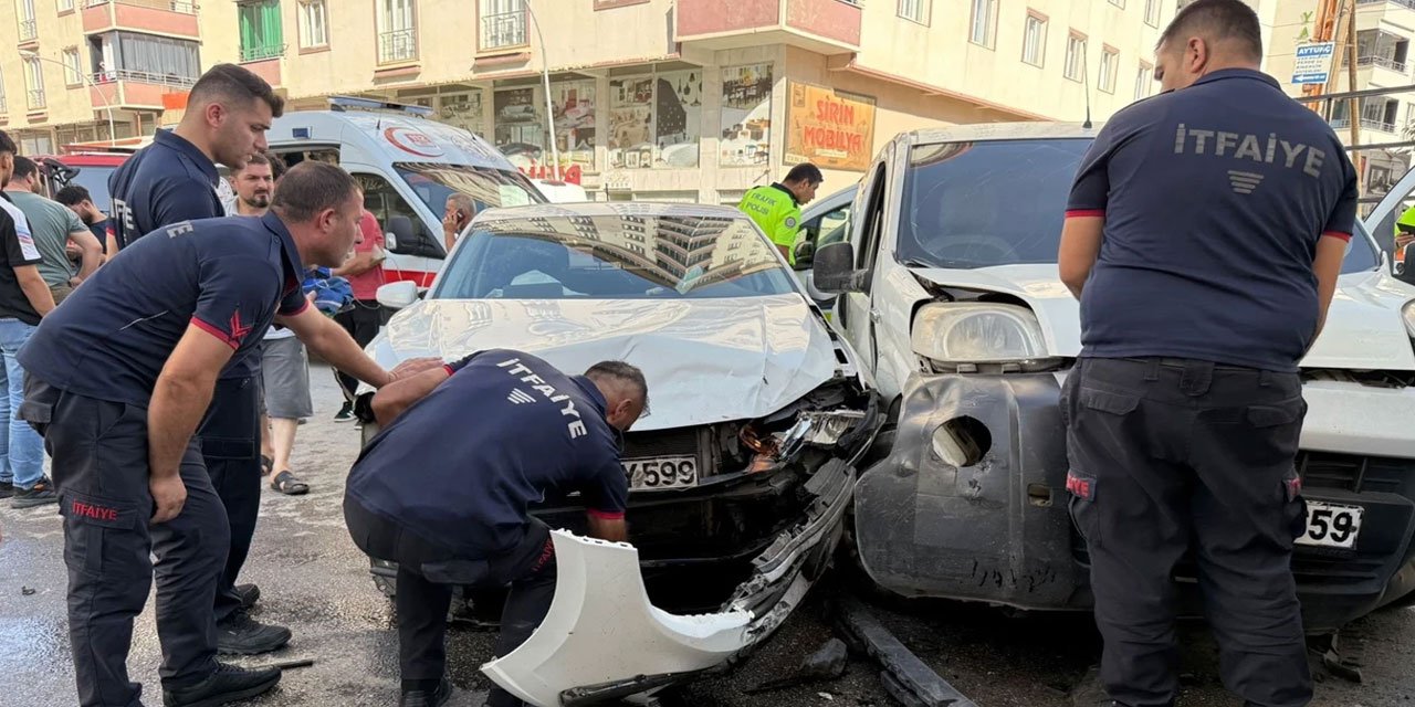 Muş'ta trafik kazası: 3 kişi yaralandı