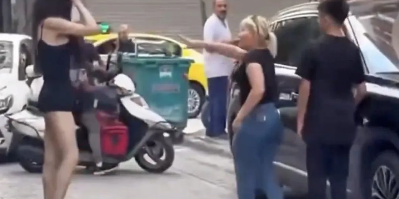 İki kadının açık giyindin kavgası büyüdü