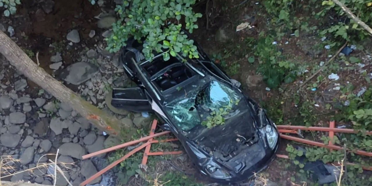 Samsun'da otomobil köprüden düştü: 1 çocuk hayatını kaybetti