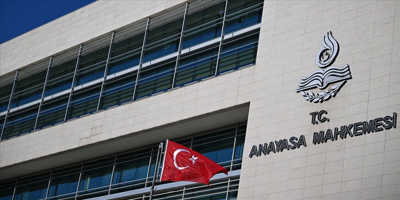 İade edilen KHK'lılara maddi manevi tazminat yolu açıldı