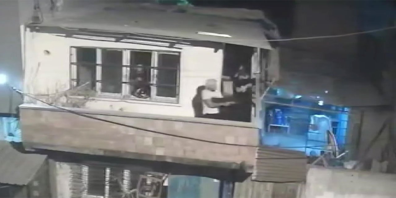Adana'da balkondan balkona silahlı çatışma: 4 gözaltı
