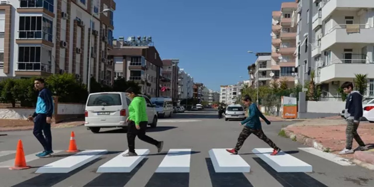 Bazı yollarda yaya geçitleri kaldırılacak: 50 hız sınırı bitiyor