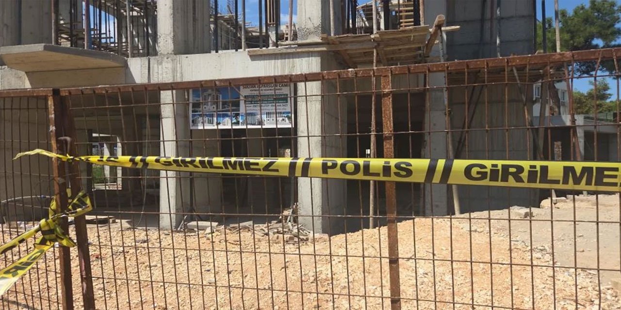 Çalıştığı cami inşaatından düşen işçi hayatını kaybetti