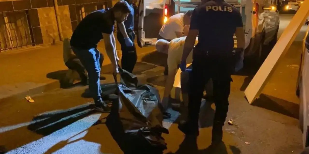 Esenler'de bahçe katında erkek cesedi bulundu