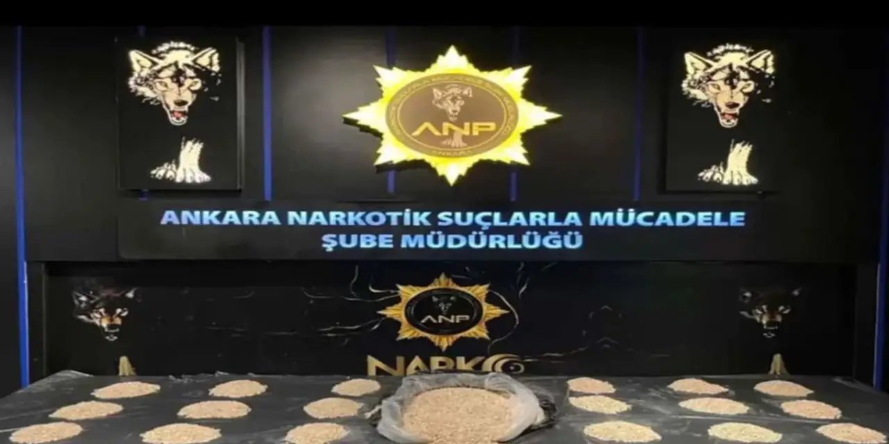 Ankara'da bir araçta 100 bin uyuşturucu hap yakalandı