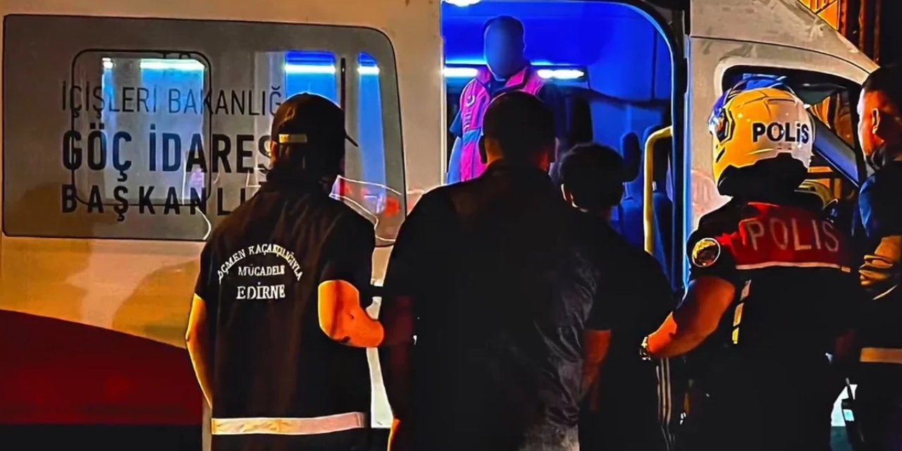 Bakan Yerlikaya duyurdu: 81 ilde 52 göçmen kaçakçısı ve 666 düzensiz göçmen yakalandı