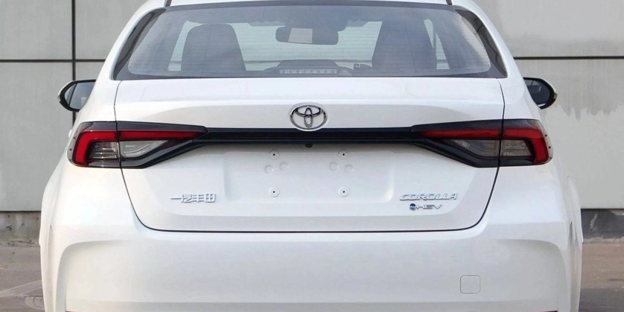 Toyota Corolla'nın tasarımı değişti: Önü artık böyle olacak
