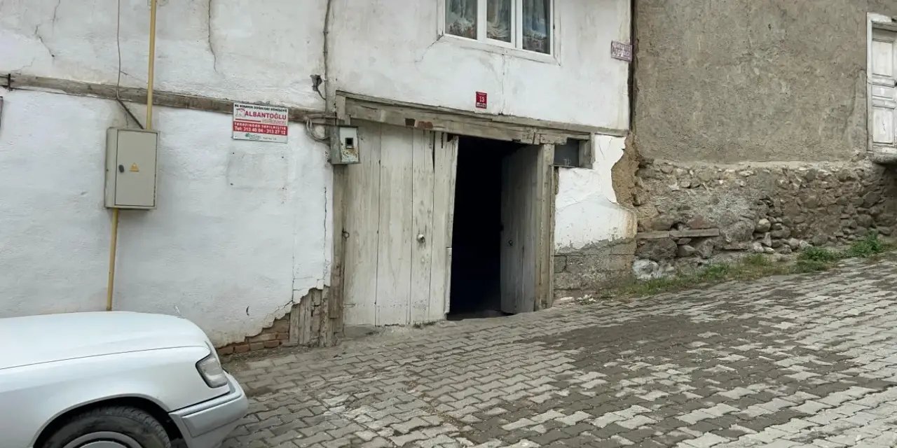 Kastamonu'da bir kişi beraber alkol içtiği arkadaşını öldürdü