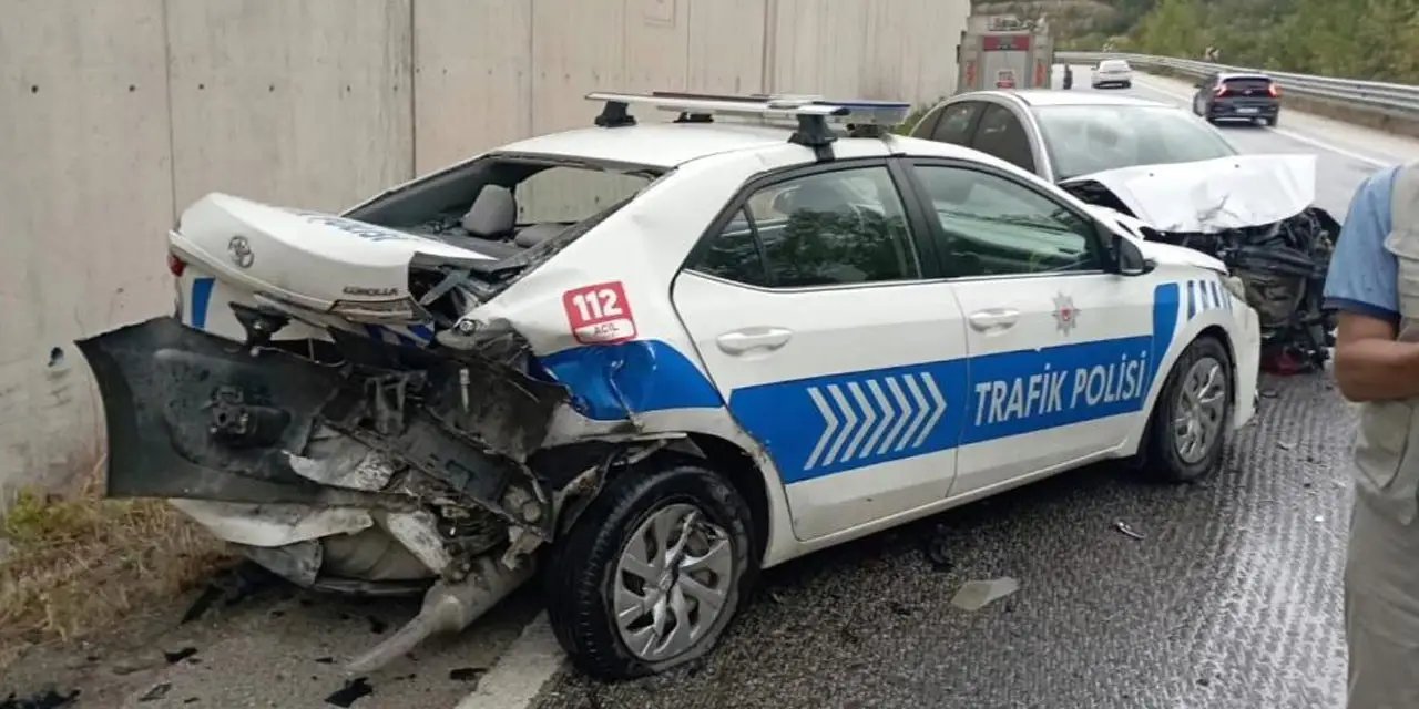 Tokat'ta feci trafik kazası: 2'si polis 8 kişi yaralı