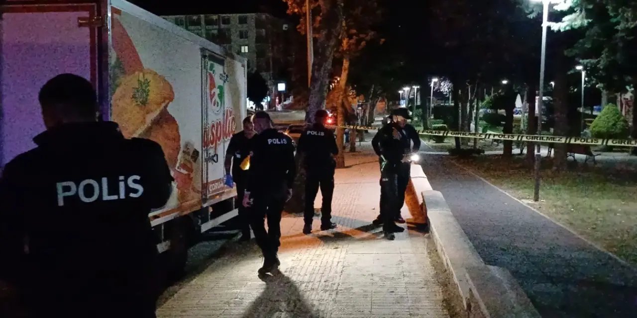 Çorum'da petshop dükkanına silahlı saldırı: 1 kişi hayatını kaybetti