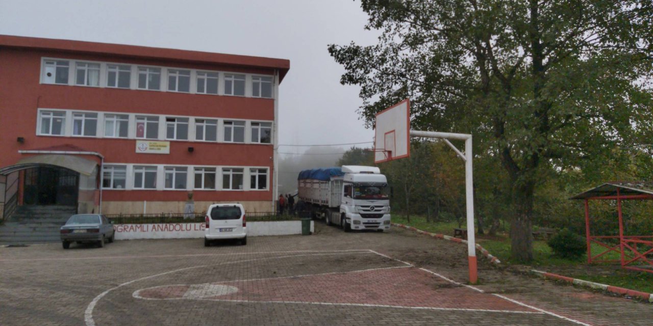 Müdür yardımcısı, kripto paraya yatırmak için öğrencilerden para topladı