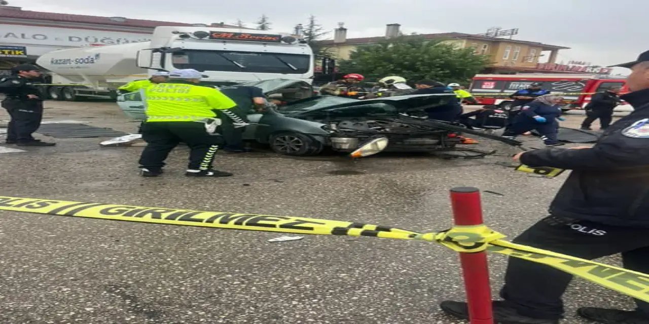 Başkentte feci kaza: 3 ölü 2 yaralı