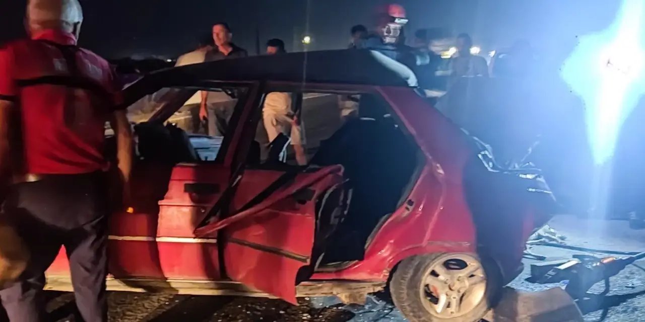 Mersin'de feci kaza: Ölü ve yaralılar var