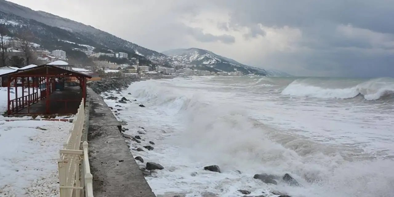Kastamonu Valiliği'nden kuvvetli fırtına uyarısı
