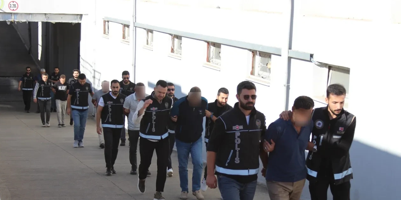 Adana'da sahte tapularla 80 milyon TL vurgun yapan şebeke çökertildi