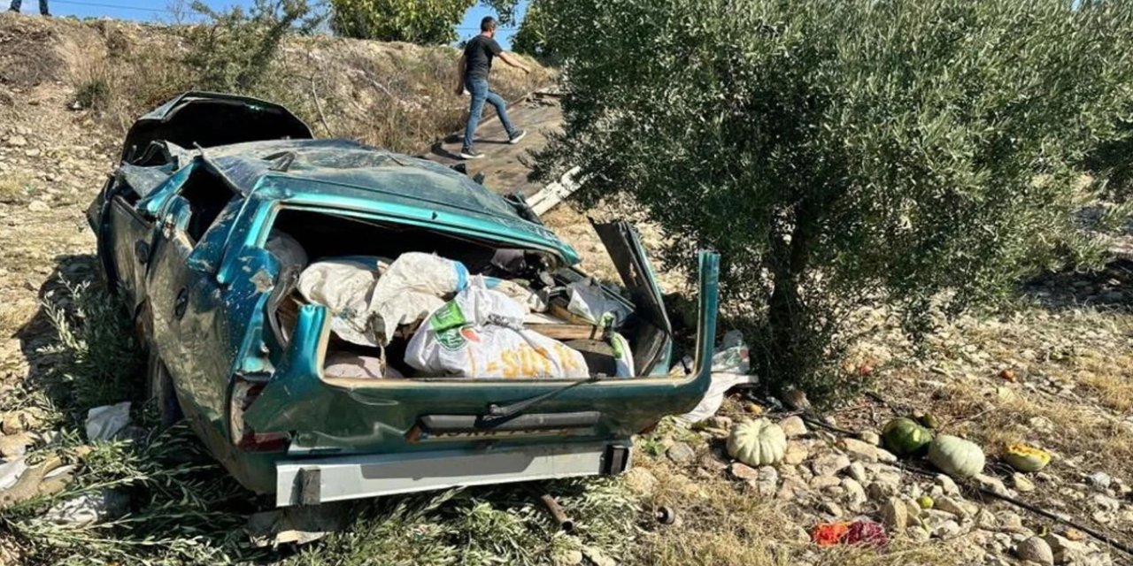 Manisa'da karı koca trafik kazasında hayatını kaybetti