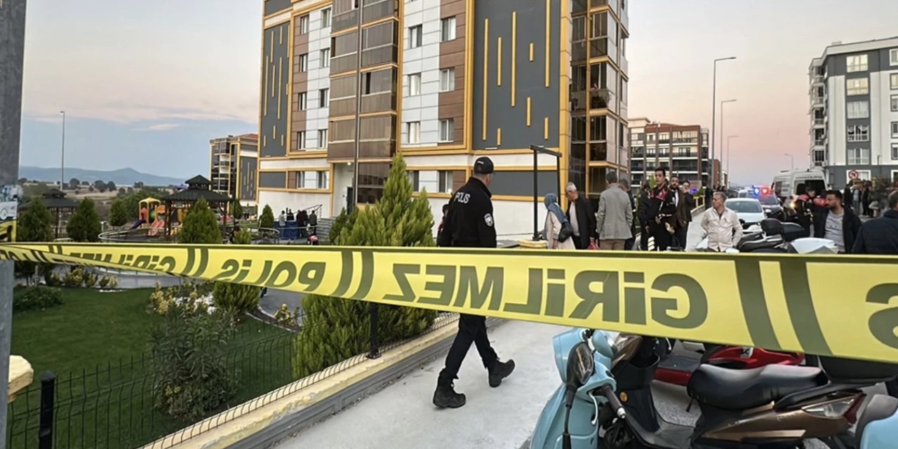 Çanakkale'de sağlık astsubayı tartıştığı emekli astsubayı öldürdü