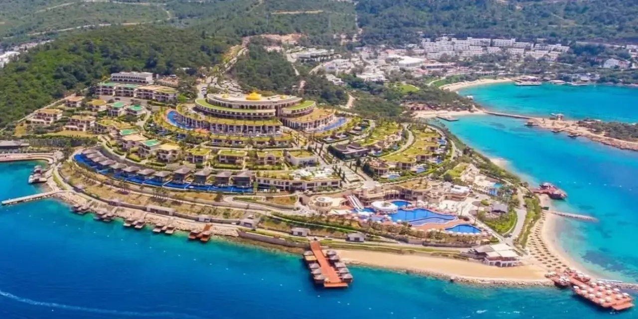 Sedat Peker'in gündeme getirdiği Paramount otele kayyum atandı