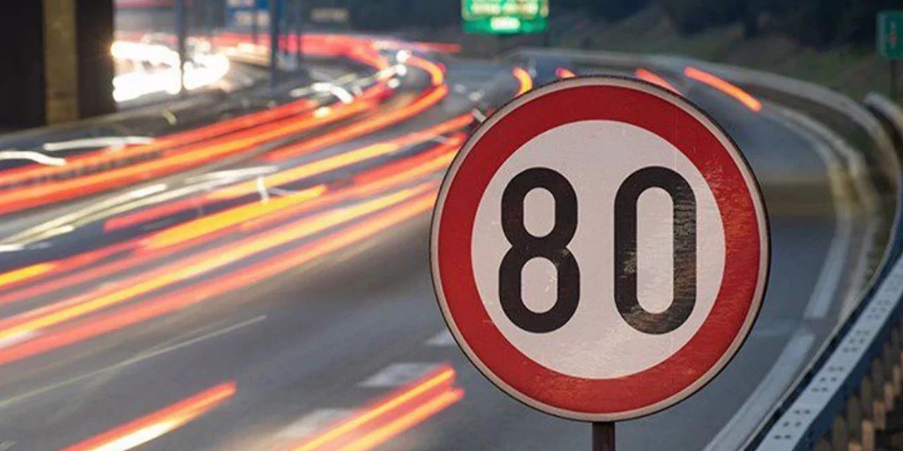 Hız levhaları tek tip oluyor