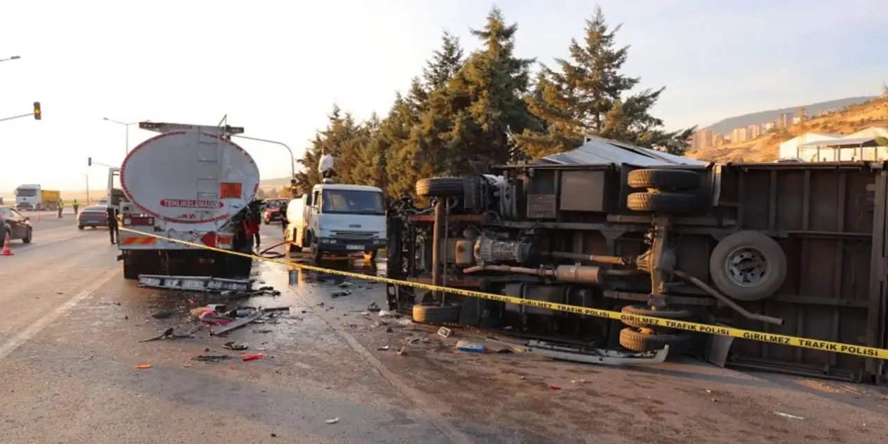 Kahramanmaraş'ta feci kaza: Kamyonet sürücüsü hayatını kaybetti