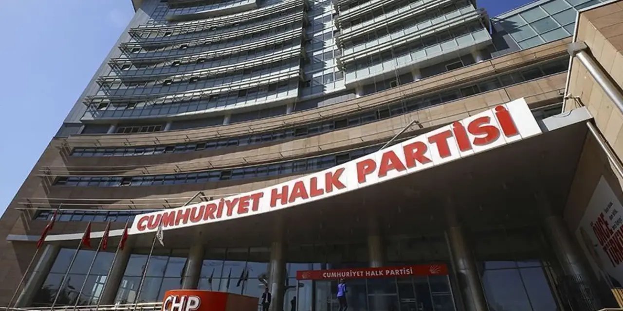 CHP'de Ümit Erkol yeniden Ankara il başkanı olarak seçildi