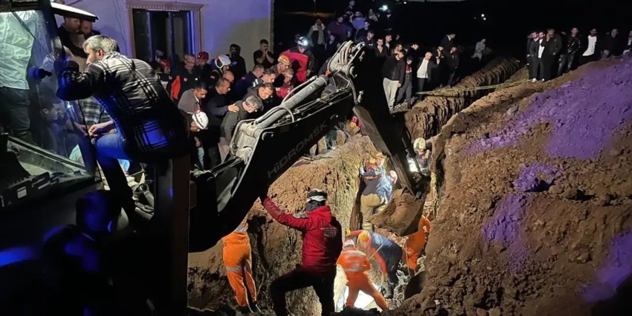 Bursa'da göçük faciası: 2 kardeş hayatını kaybetti