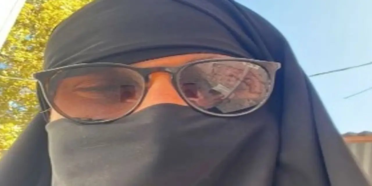 Ankara'da siyah çarşaf giyip metroya binen bir erkek yakalandı