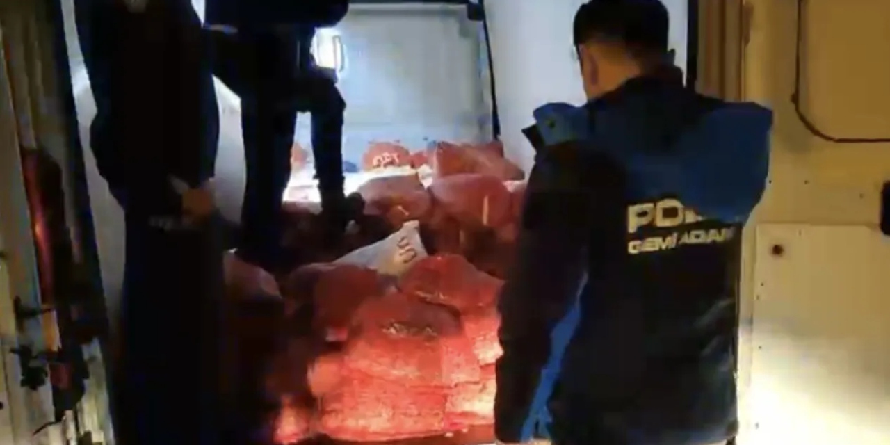 Samsun'da kaçak midye operasyonu: 2,6 ton ele geçirildi