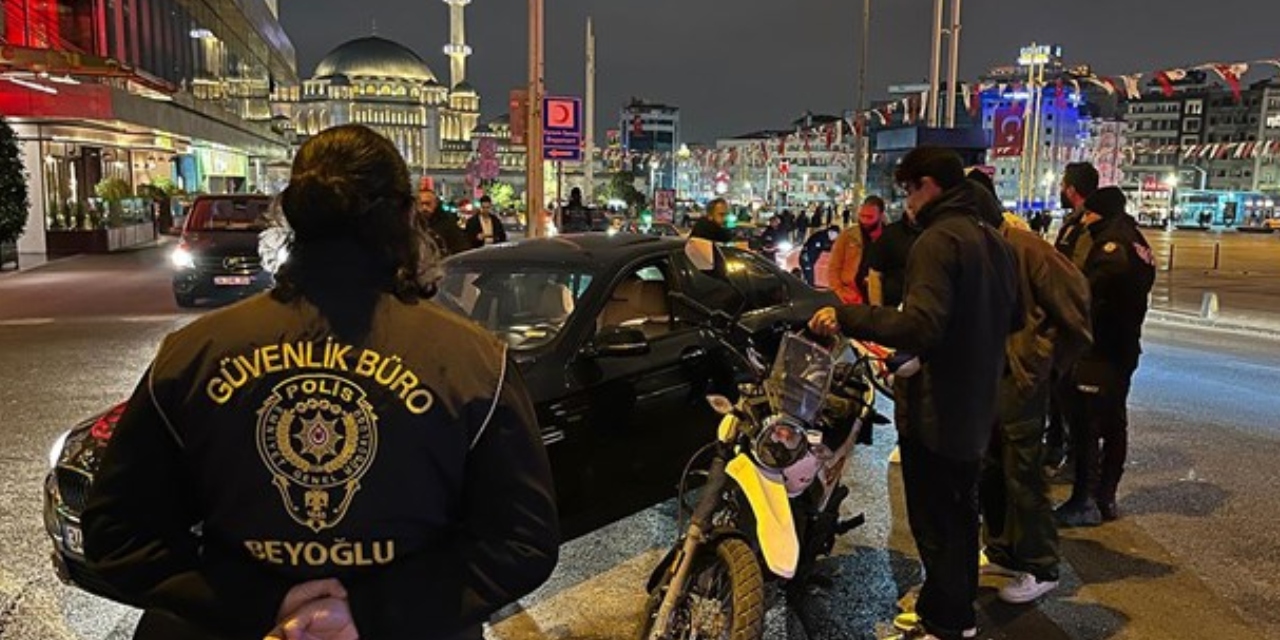 İstanbul'da 'huzur' operasyonu: 1036 kişi gözaltına alındı