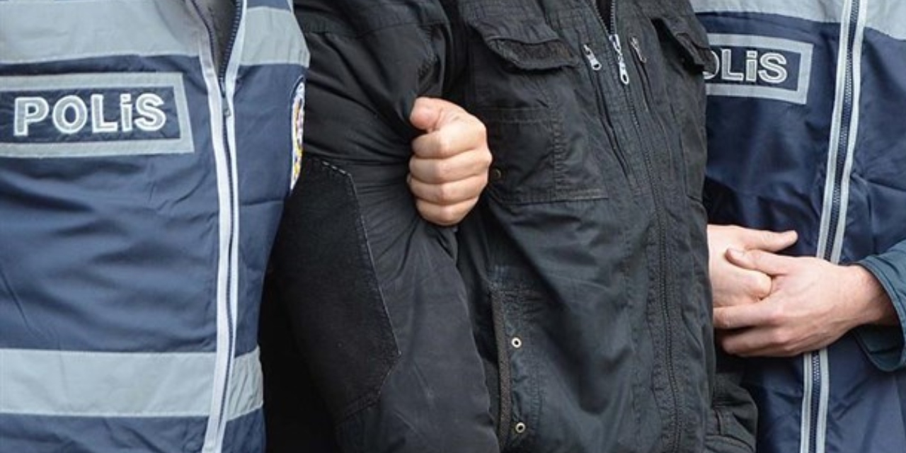 Samsun'da evden ziynet eşyası çalan 2 zanlı tutuklandı