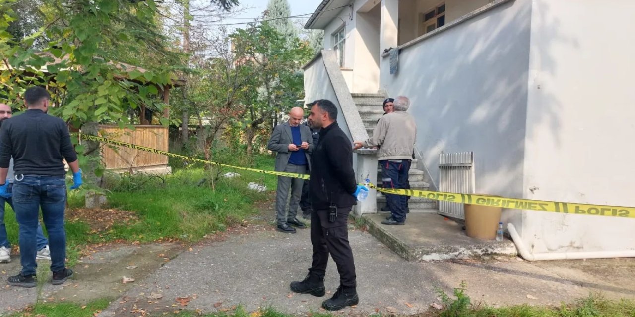 Sakarya'da bir kişi evinde eniştesi tarafından ölü bulundu
