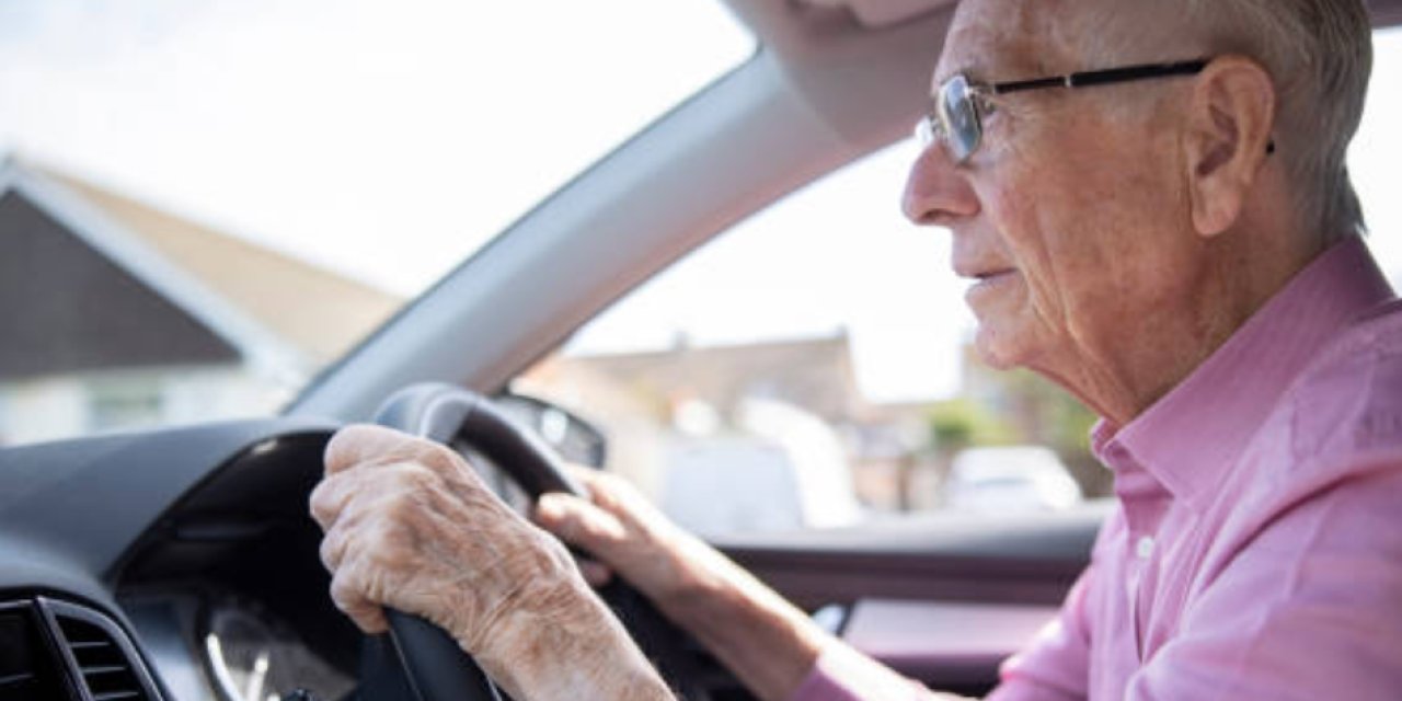 75 yaş üstüne araba kullanmak yasaklanıyor