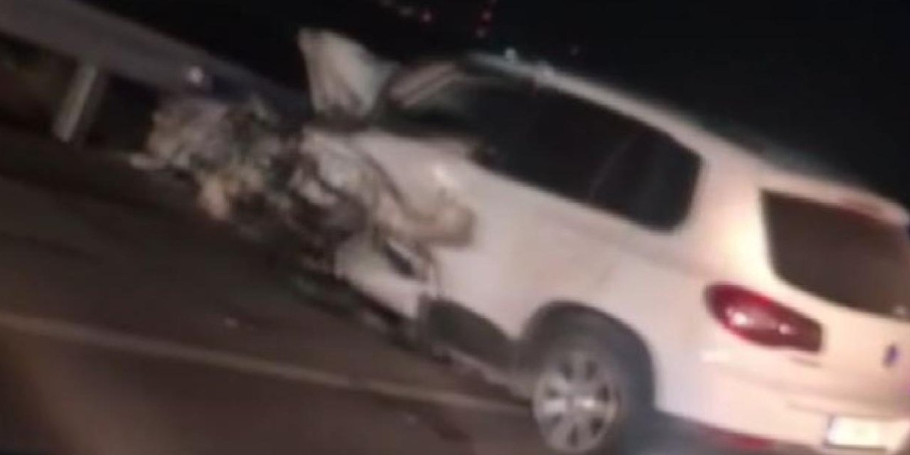 Ankara'da iki otomobil kafa kafaya çarpıştı: 4 kişi hayatını kaybetti