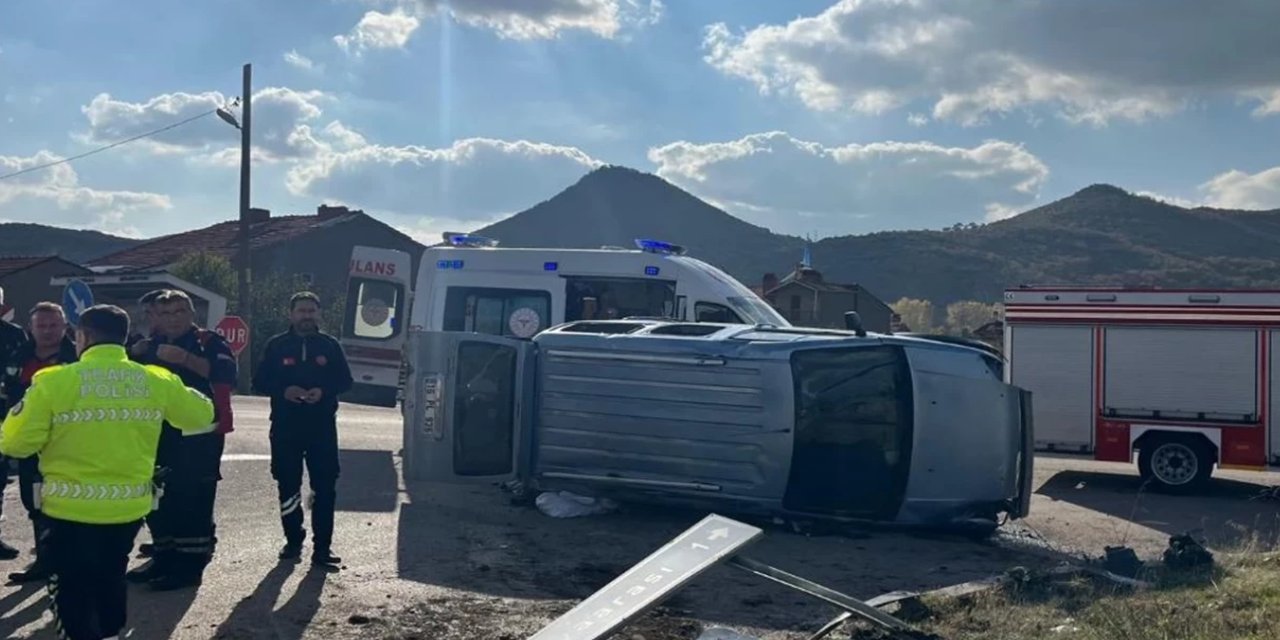 Kütahya'da feci kaza: Çok sayıda yaralı var