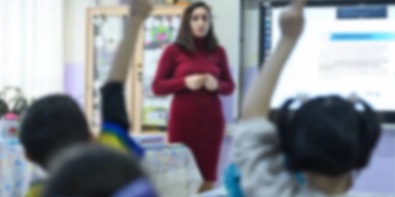 Adana'da kadın öğretmen tuvaletinden kamera çıktı