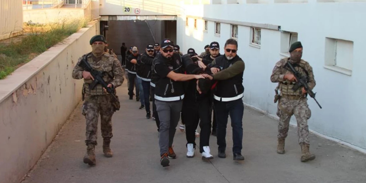 "Bayğaralar" suç örgütüne operasyon: Yurt dışına kaçış hazırlığında yakalandılar