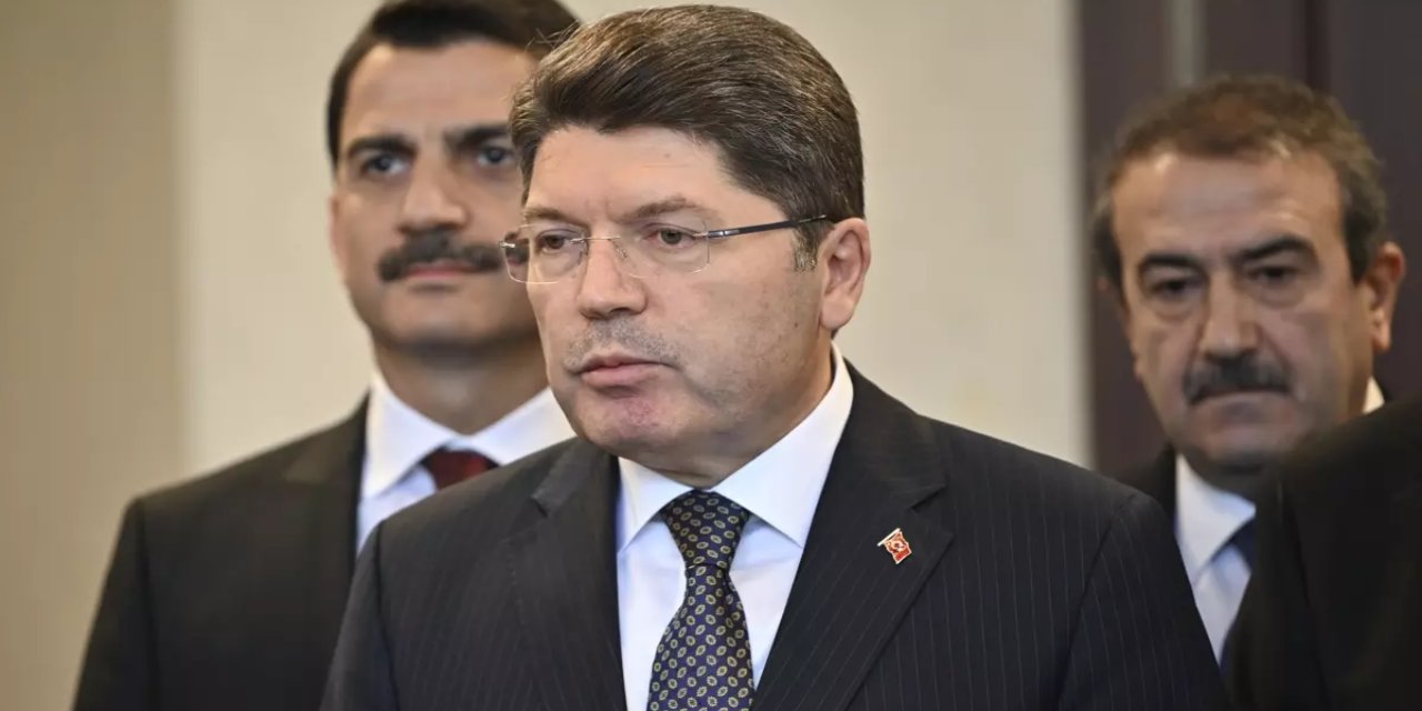 Yılmaz Tunç'tan il içi isteğe bağlı nakillerle ilgili açıklama