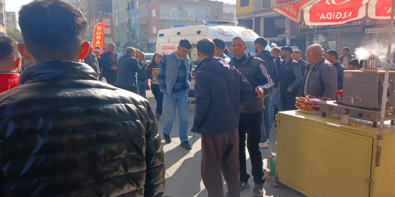 Diyarbakır'da taksi durağına silahlı saldırı: 1 kişi hayatını kaybetti