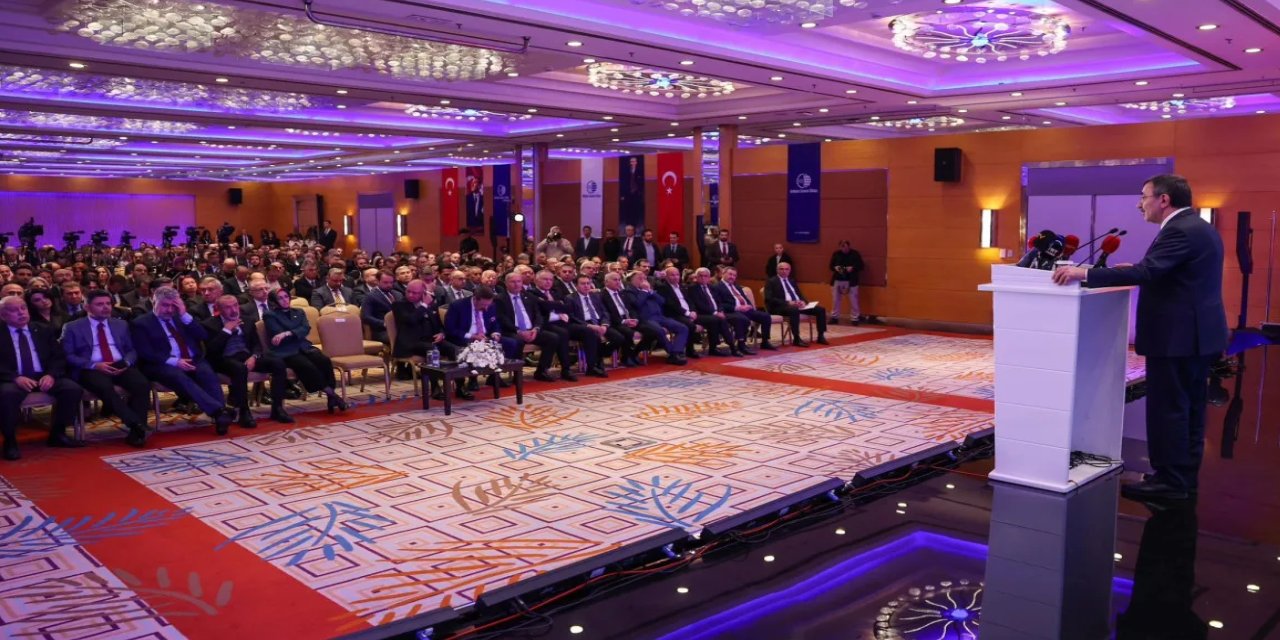 Cevdet Yılmaz: Enflasyon düşüş eğilimine girmiş durumda