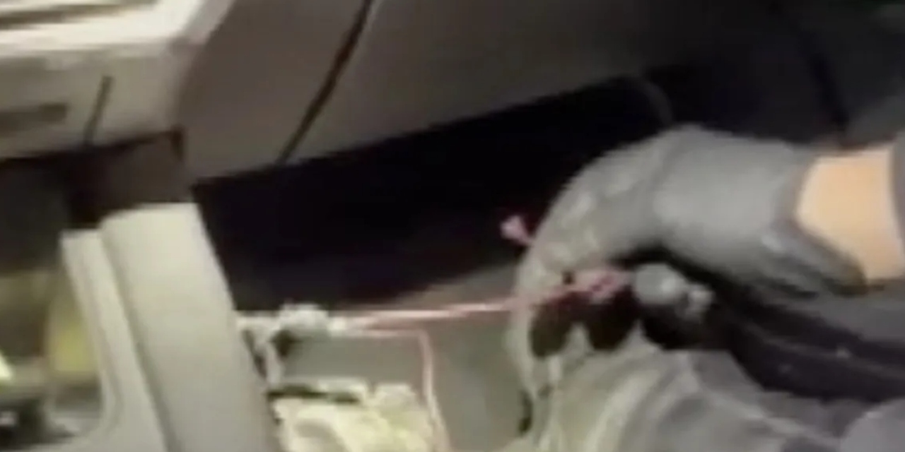 İstanbul'da şüphe üzerine durdurulan araçta uyuşturucu ele geçirildi