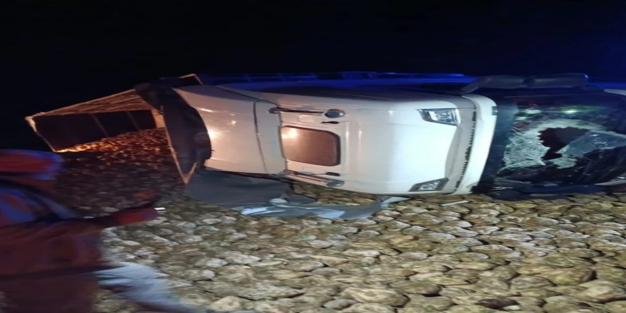 Yozgat'ta tır devrildi: Sürücü hayatını kaybetti