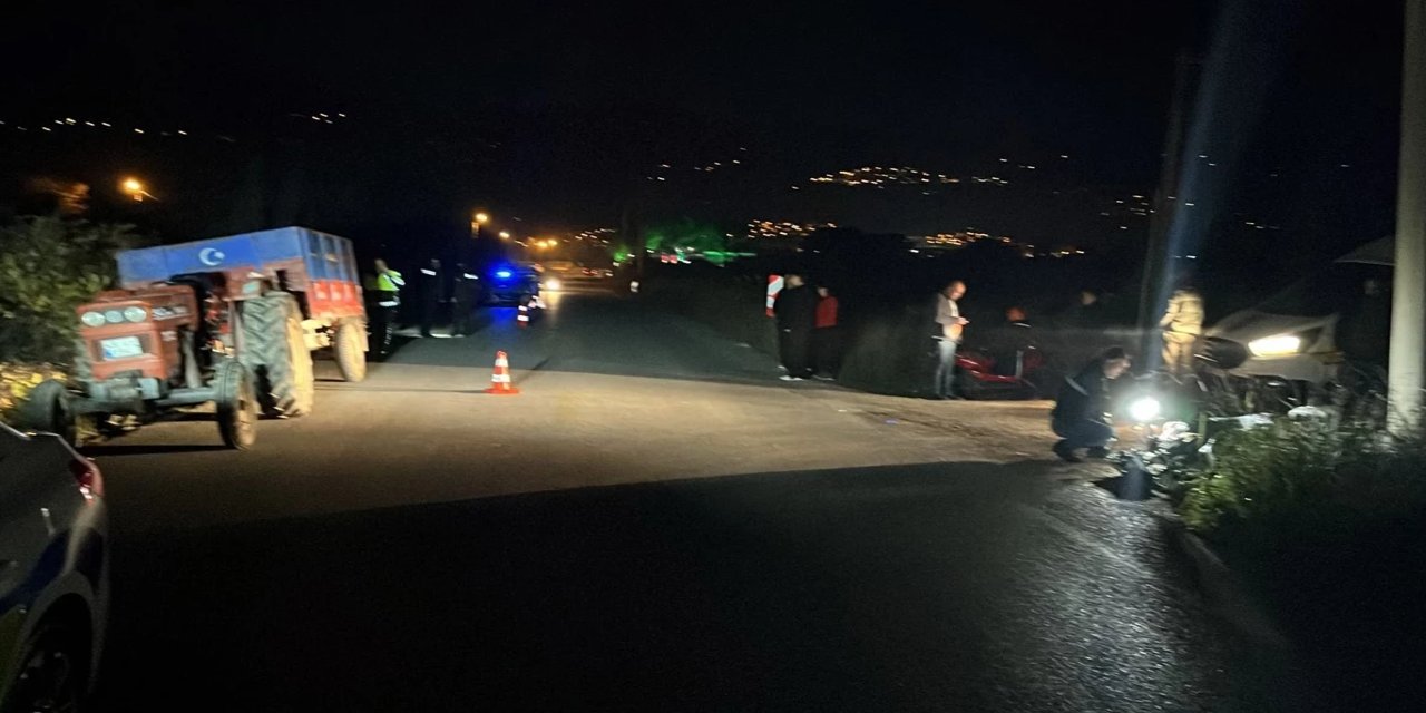 Motosiklet ile traktör çarpıştı: 1 kişi hayatını kaybetti